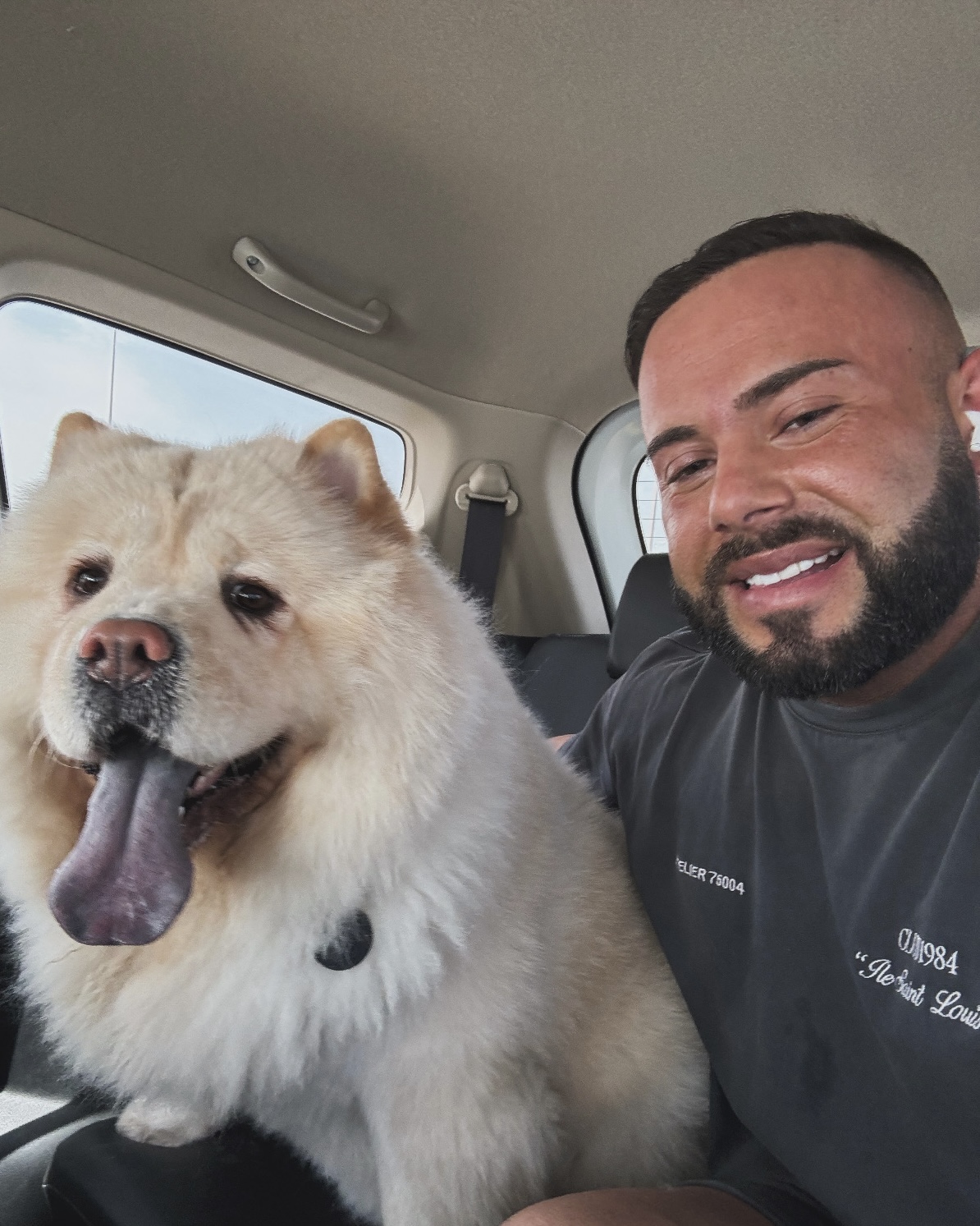 Client and his chow chow on the way to the airport
